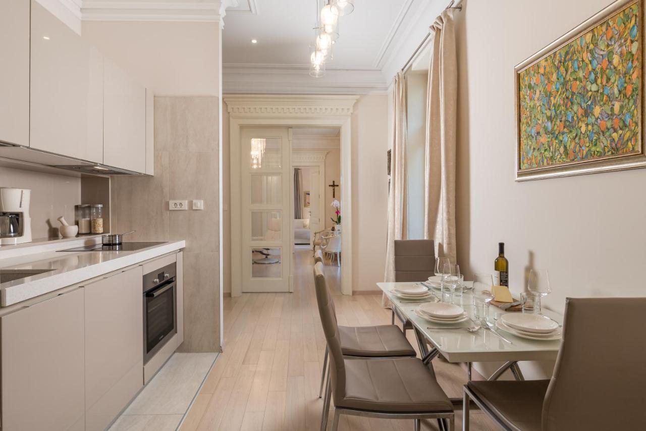 Villa Sokol Apartments Opatija Center Ngoại thất bức ảnh