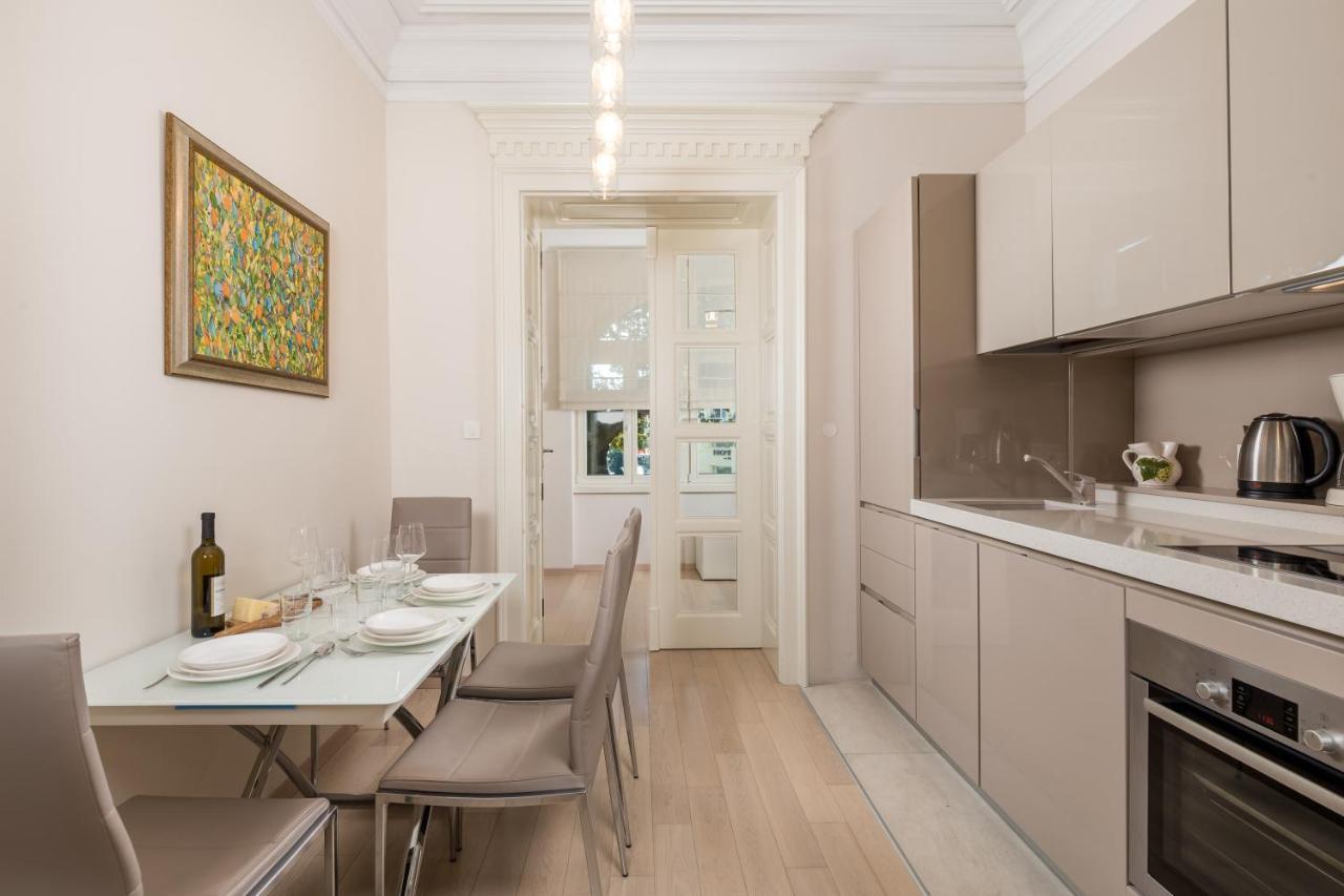 Villa Sokol Apartments Opatija Center Ngoại thất bức ảnh