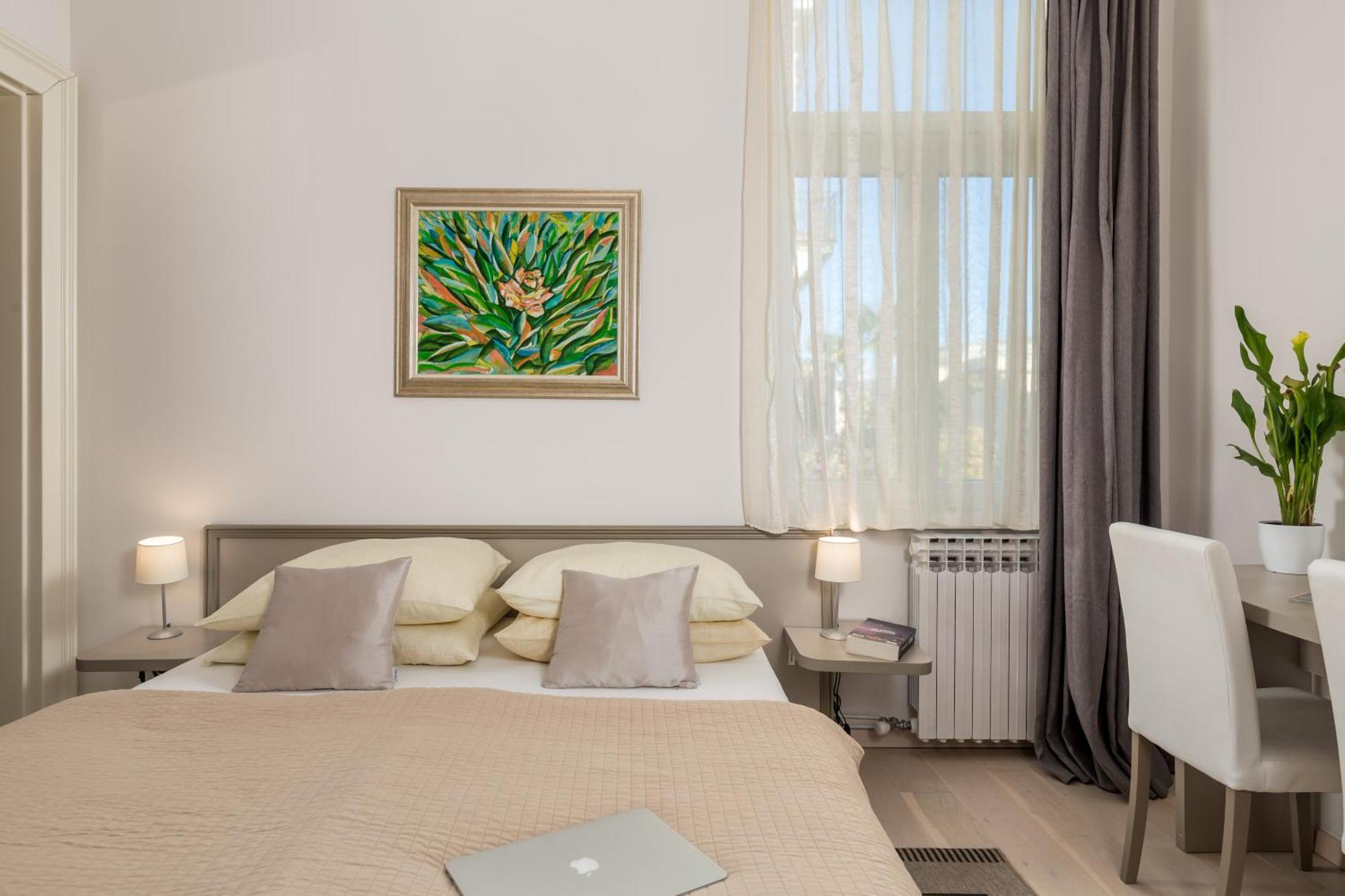 Villa Sokol Apartments Opatija Center Phòng bức ảnh